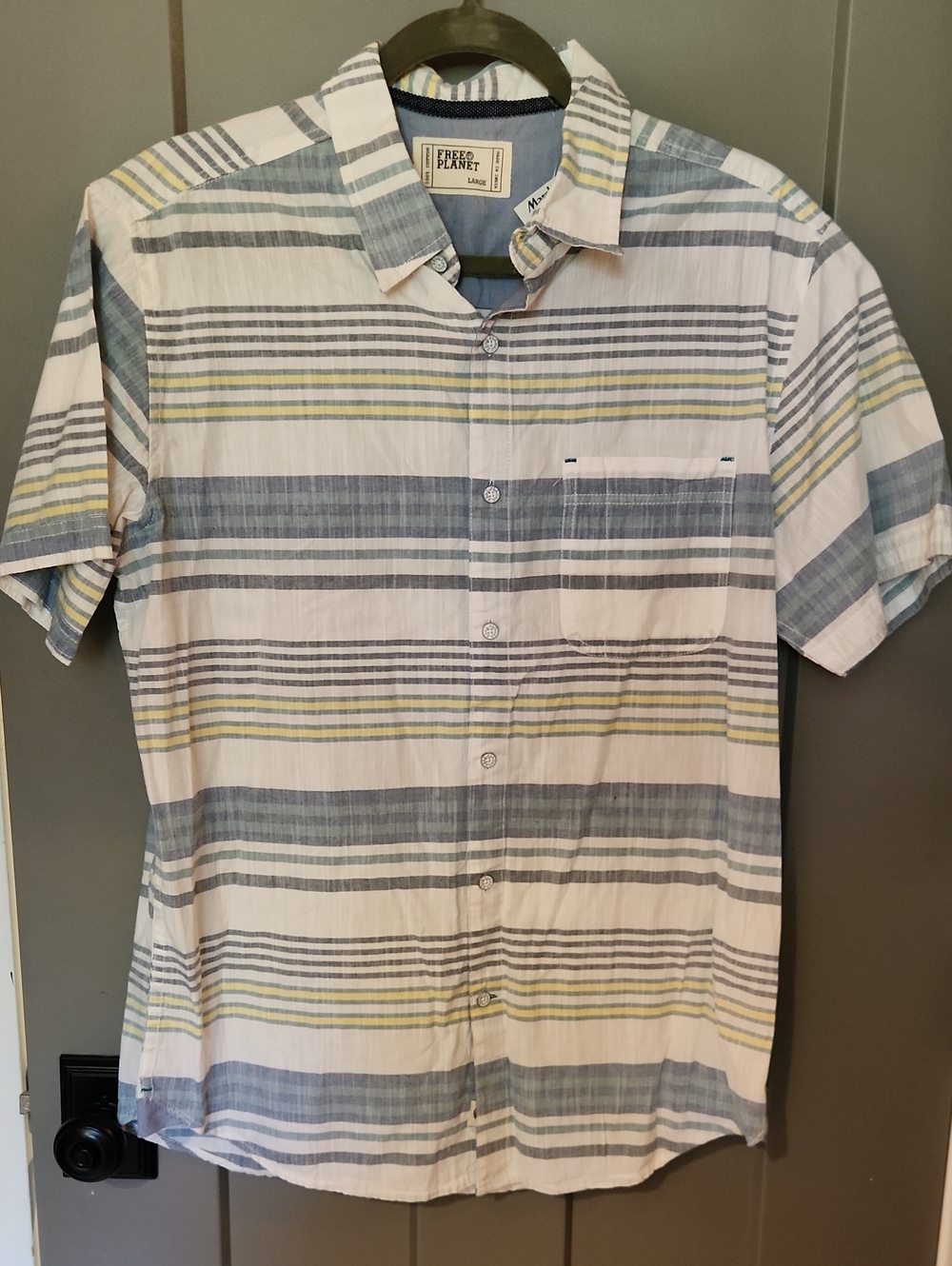 NEW Free Planet Men’s Short-Sleeve Striped Button-Down Shirt - LARGE 100% Cotton